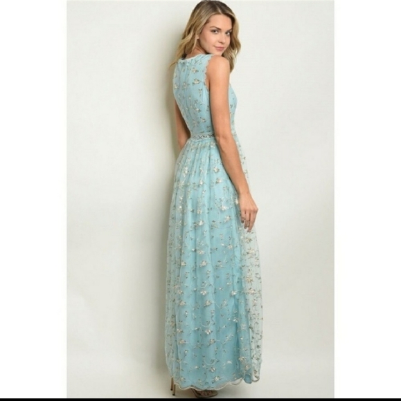 Floral Maxi Dress - Picture 3 of 5